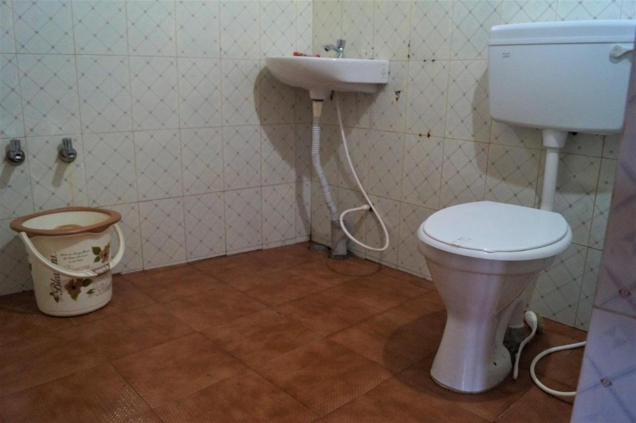 Wins Rooms Vālpārai Екстериор снимка