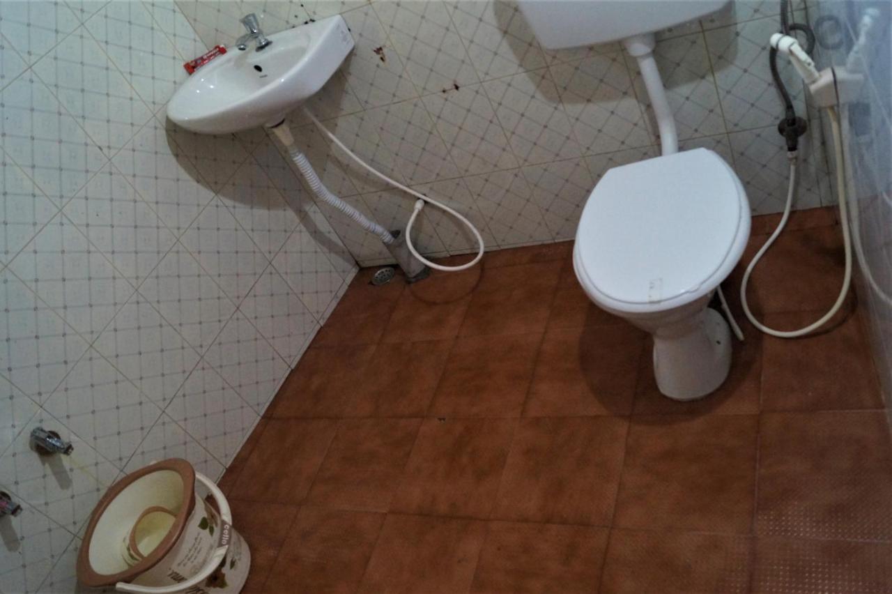 Wins Rooms Vālpārai Екстериор снимка