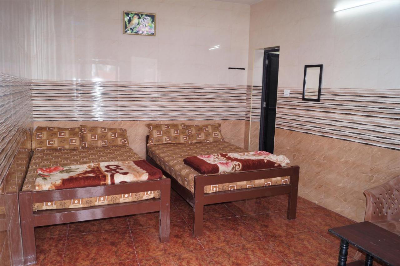 Wins Rooms Vālpārai Екстериор снимка
