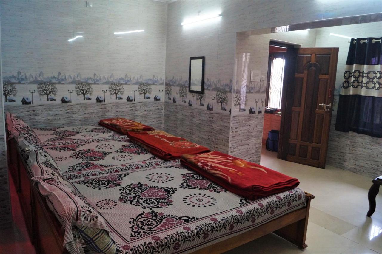 Wins Rooms Vālpārai Екстериор снимка
