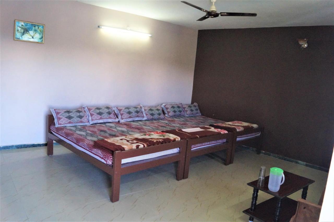 Wins Rooms Vālpārai Екстериор снимка